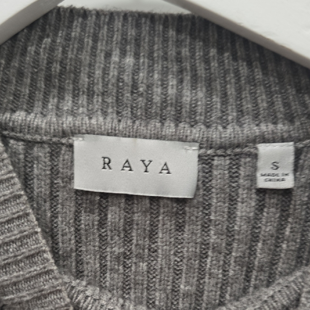 Raya Gray Ribbed Sweater - Picture 2 of 6